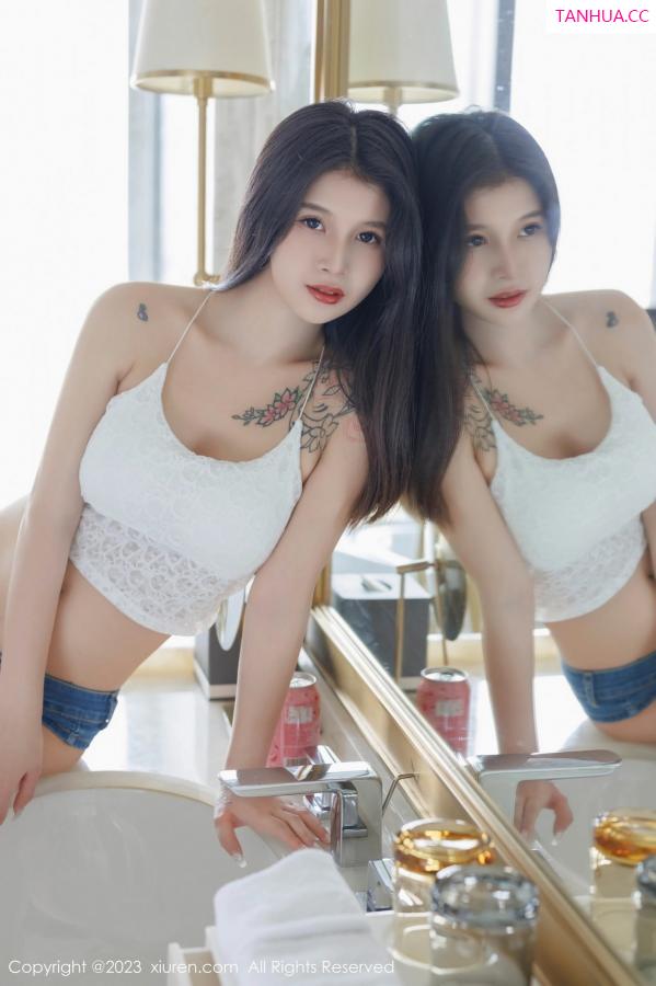   [XiuRen]高清写真图 2023.10.24 No.7552 灵诗怡 超短裤美腿第12张图片